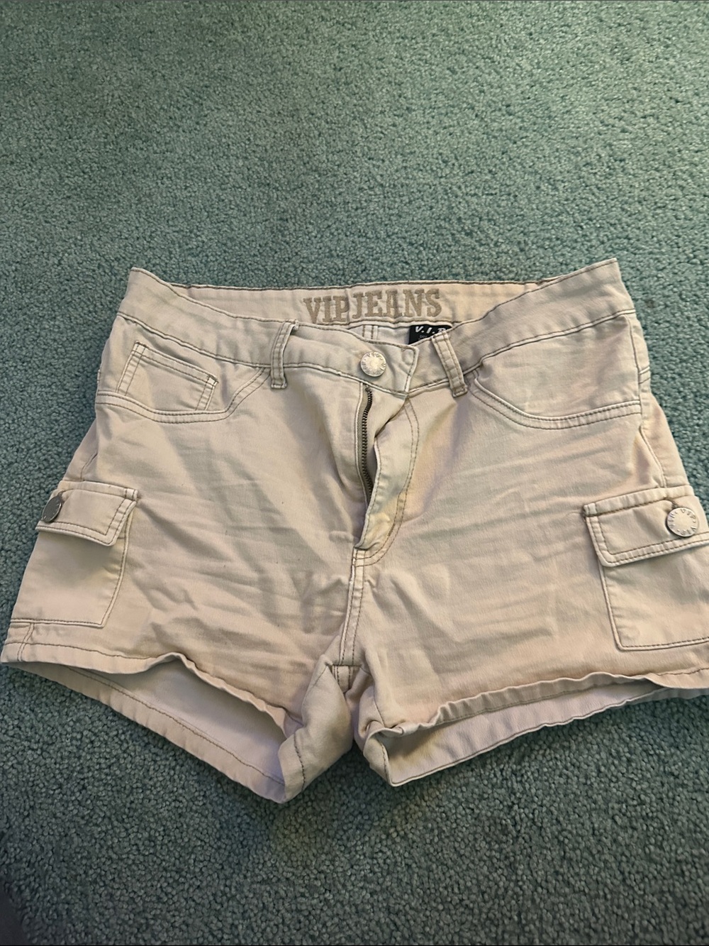 VIP Light Cream Cargo Shorts with Flap Pockets